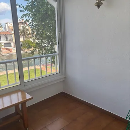 Gloria Crespo Poblat Tipic - Canal Apartamento *